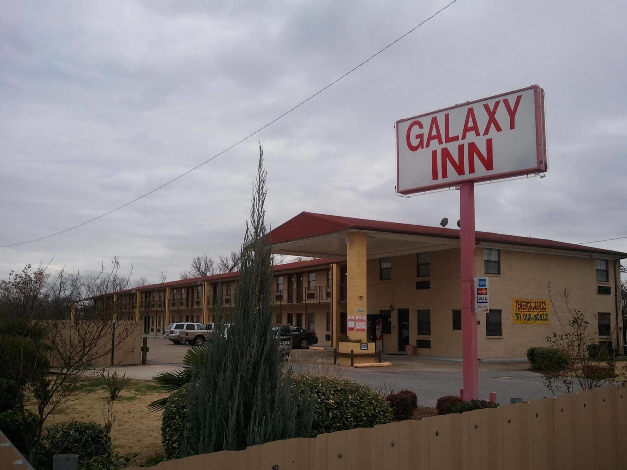 Galaxy Inn Dallas Exterior photo